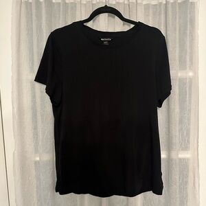 Athleta tee